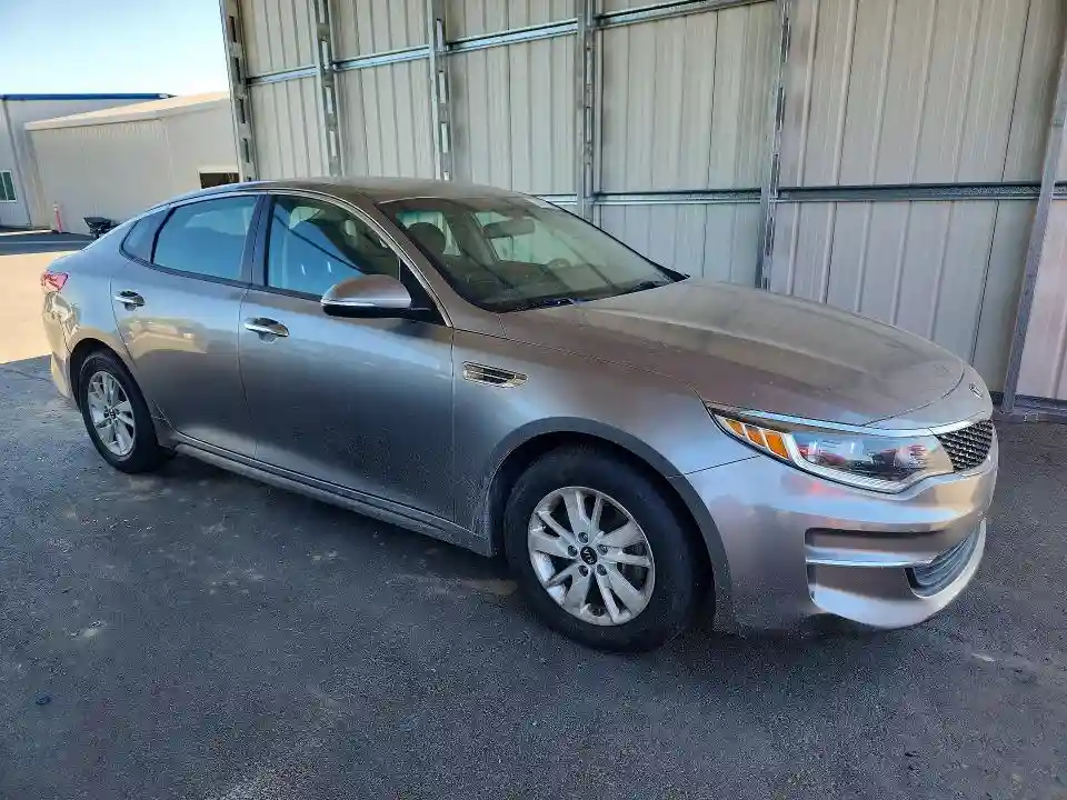 5XXGT4L39JG211782 2018 KIA OPTIMA-3