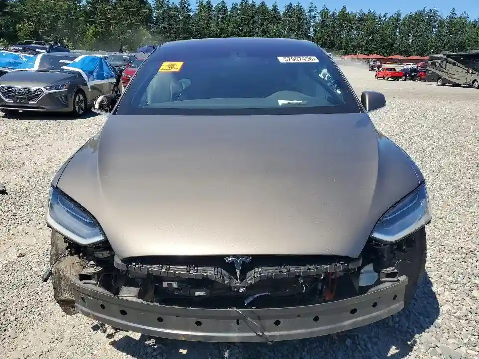 5YJXCAE48GF000461 2016 TESLA MODEL X-4
