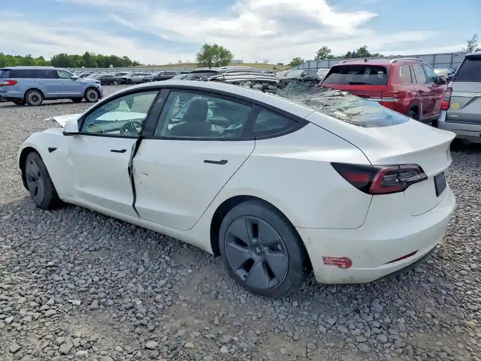 5YJ3E1EB1NF211991 2022 TESLA MODEL 3-1