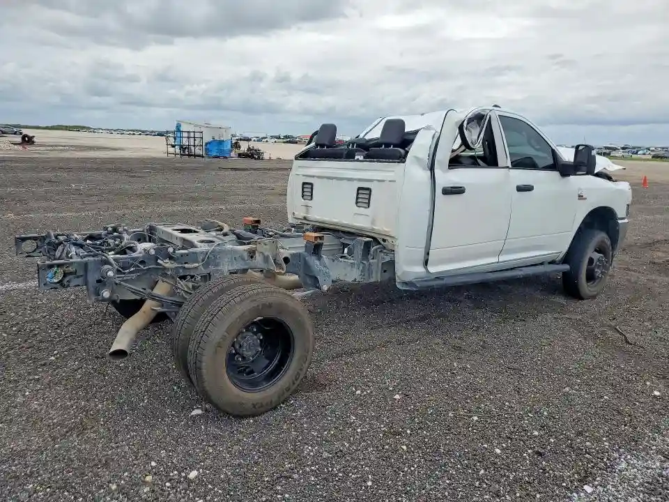 3C63RRGL8RG128770 2024 RAM 3500-2