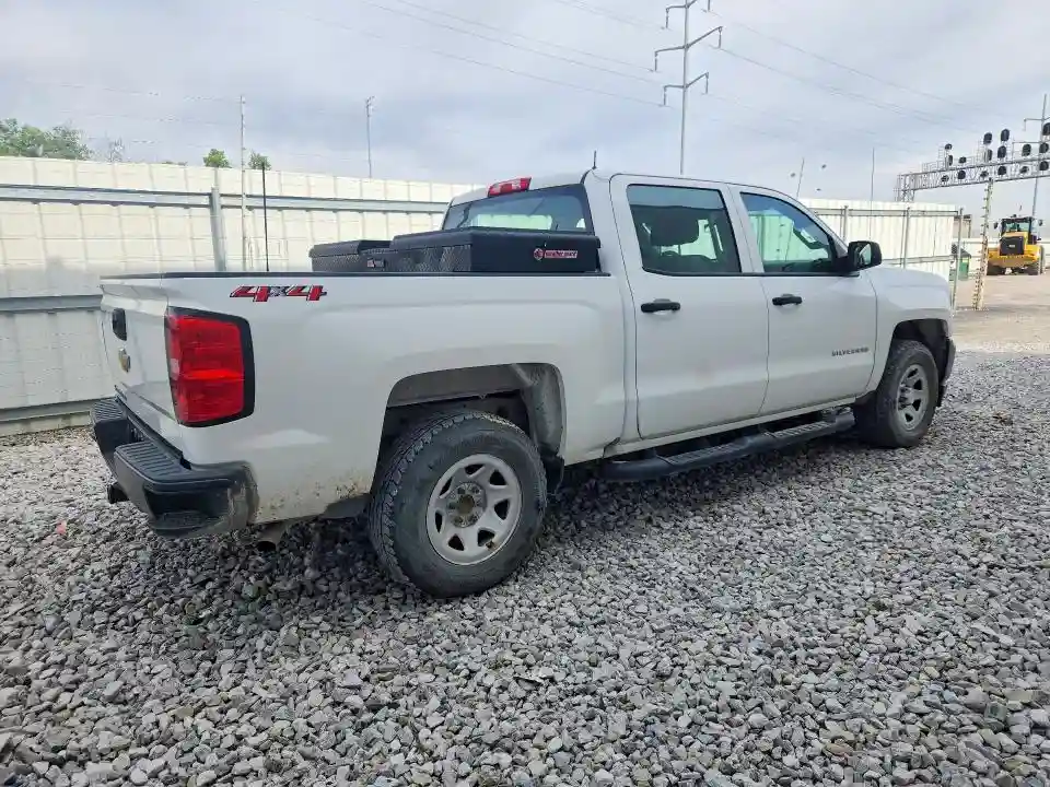 3GCUKNEC8JG359945 2018 CHEVROLET SILVERADO-2