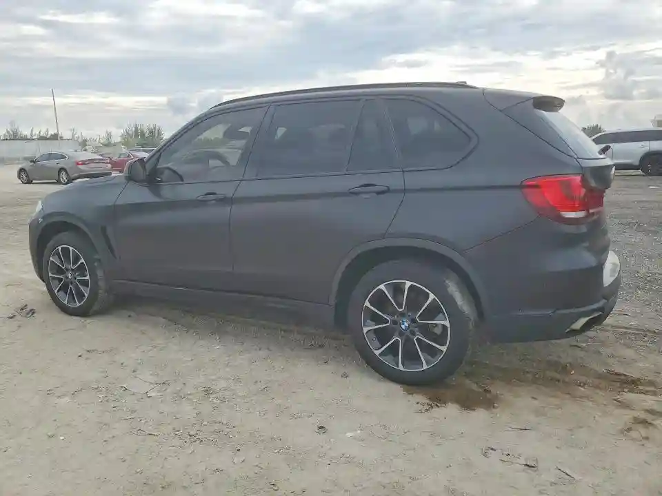 5UXKR0C50J0X83603 2018 BMW X5-1