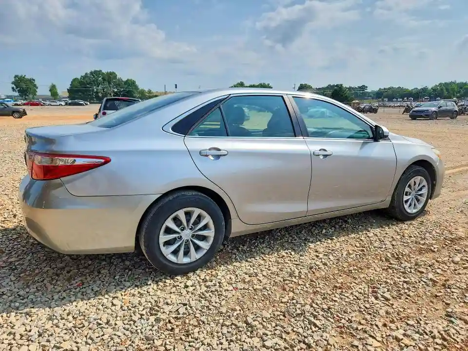 4T1BF1FK8HU293748 2017 TOYOTA CAMRY-2