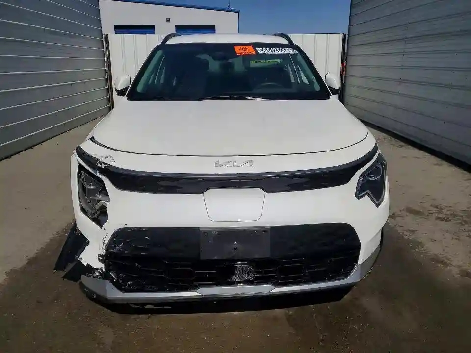 KNDCR3L15R5111605 2024 KIA NIRO WIND-4