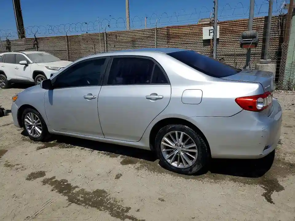 2T1BU4EE0BC586992 2011 TOYOTA COROLLA-1