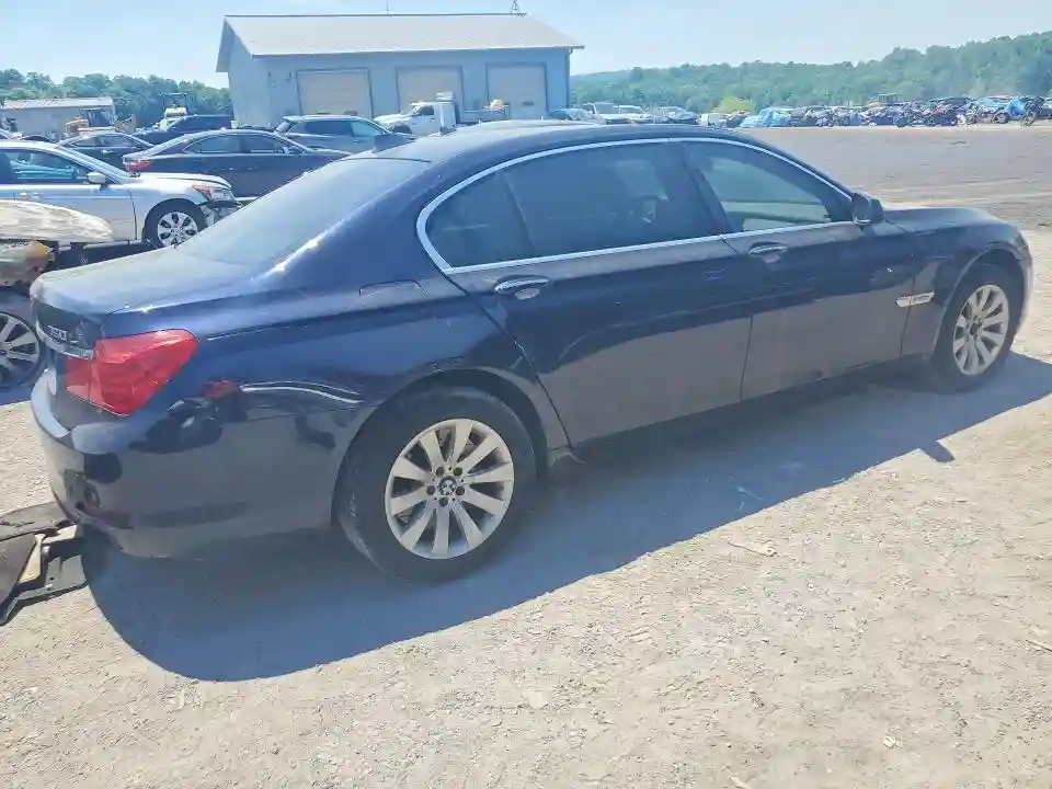 WBAKB8C55BCY66445 2011 BMW 7 SERIES-2