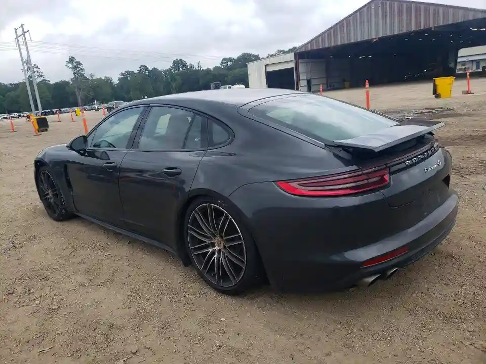 WP0AB2A79HL122131 2017 PORSCHE PANAMERA-1