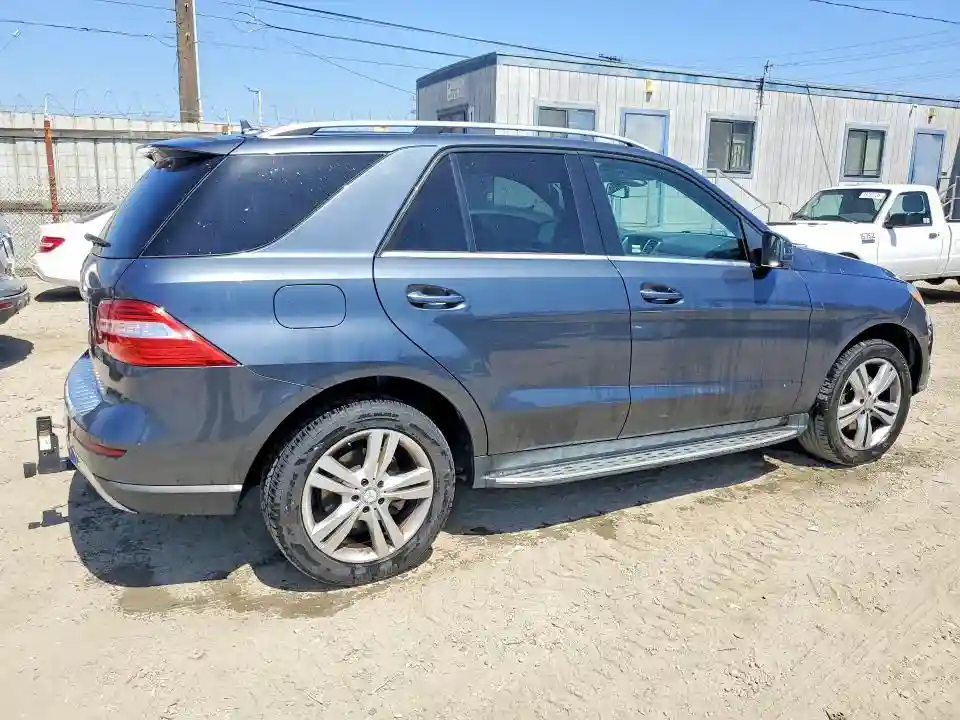 4JGDA5JB0DA137155 2013 MERCEDES-BENZ M-CLASS-2