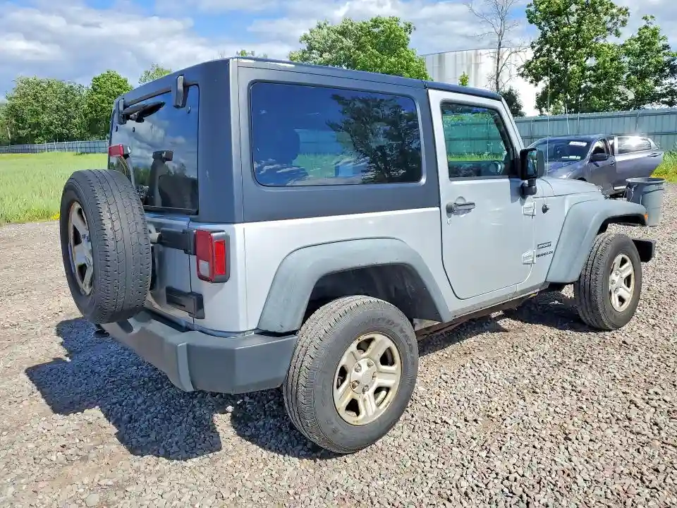 1J4AA2D11BL609089 2011 JEEP WRANGLER-2