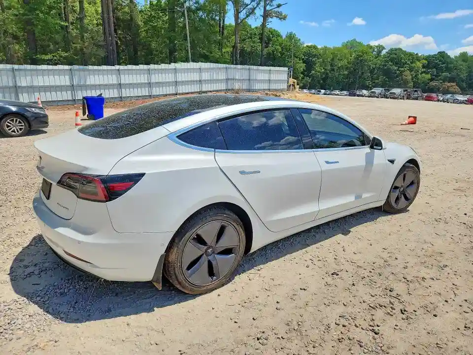 5YJ3E1EB0LF619735 2020 TESLA MODEL 3-2