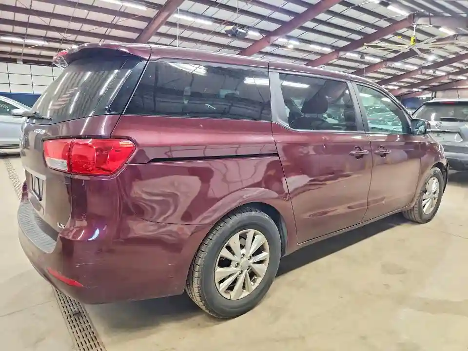 KNDMB5C16H6308506 2017 KIA SEDONA-2
