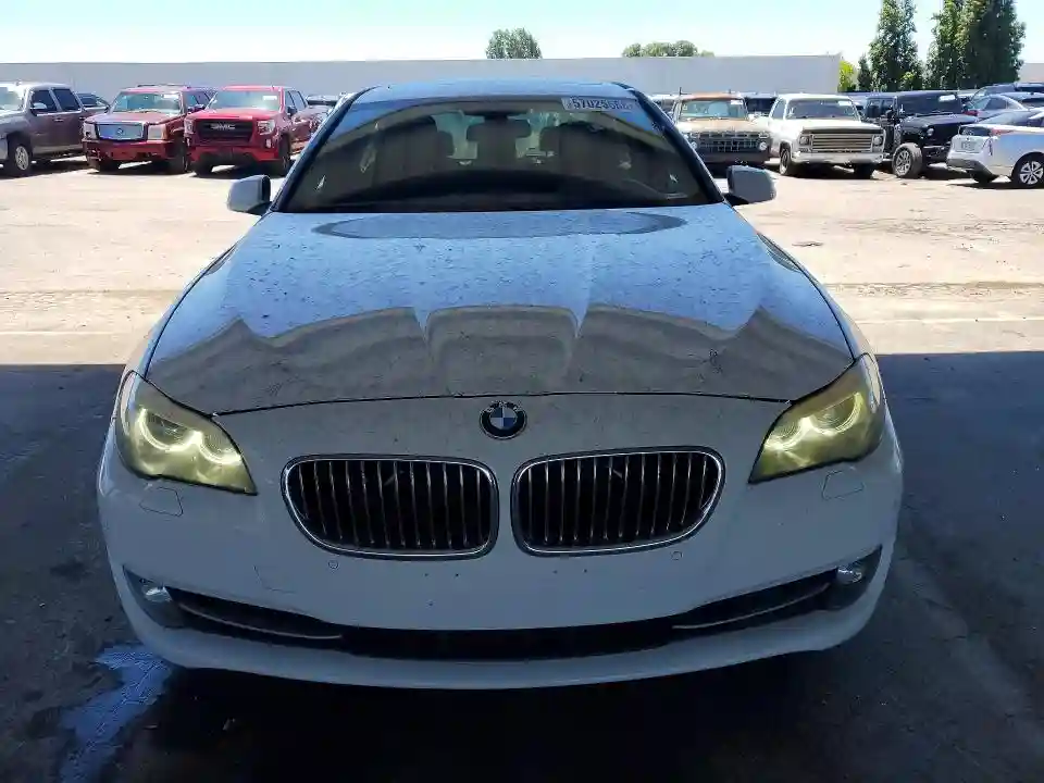 WBAXG5C52DD230181 2013 BMW 5 SERIES-4