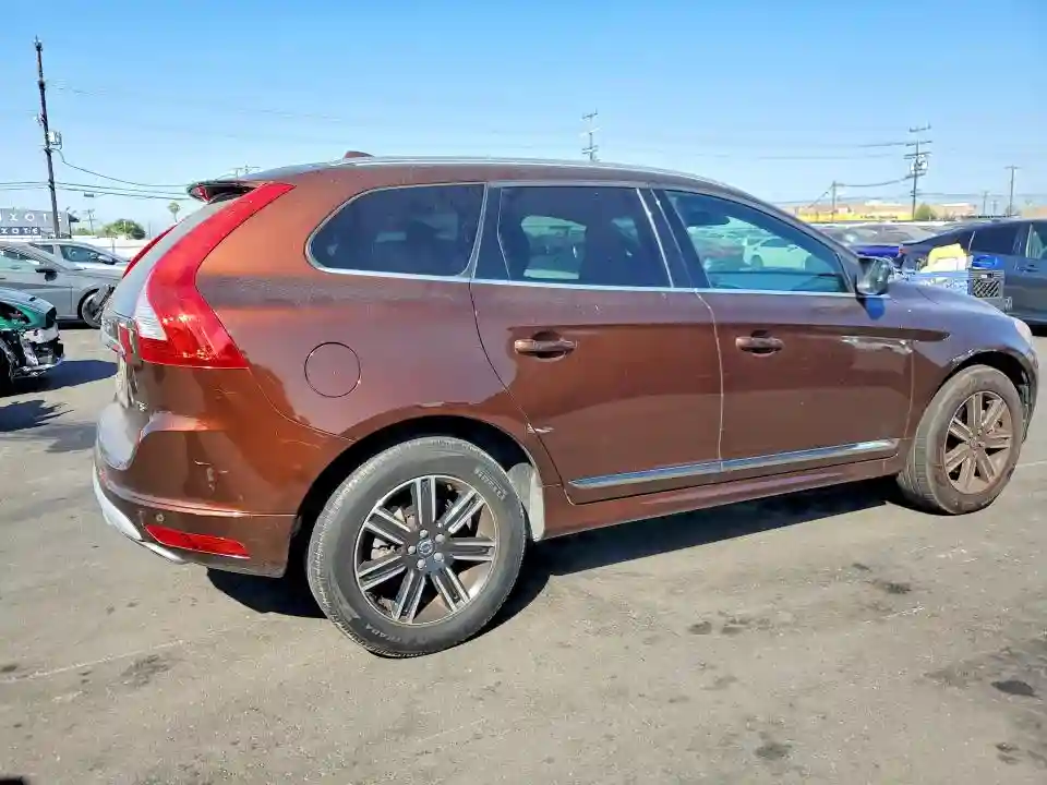 YV440MDR8H2225720 2017 VOLVO XC60-2