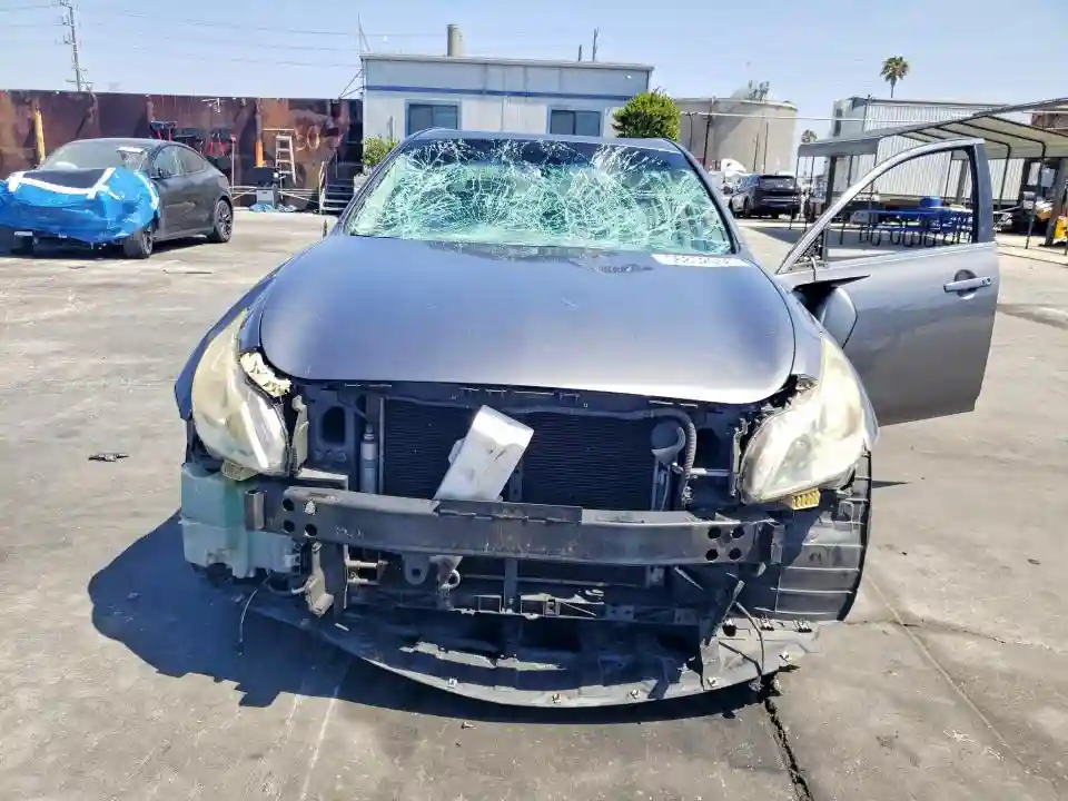 JN1DV6AP9BM602816 2011 INFINITI G25-4
