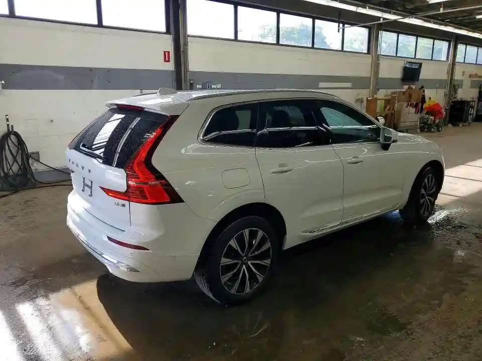 YV4L12RE1P1266018 2023 VOLVO XC60-2