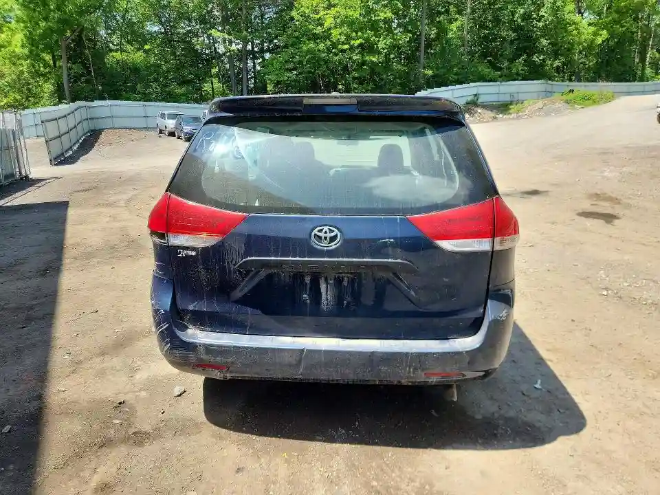 5TDZK3DC0BS131128 2011 TOYOTA SIENNA-5