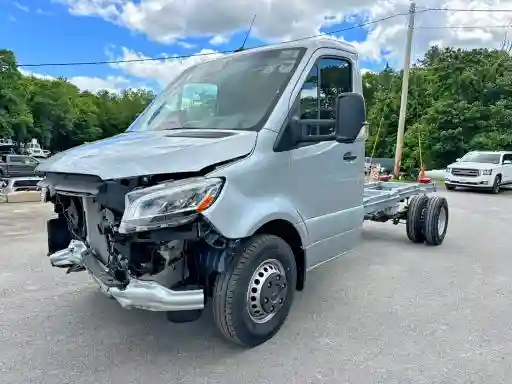 W1X9N33Y1SN355924 2025 MERCEDES-BENZ SPRINTER-0