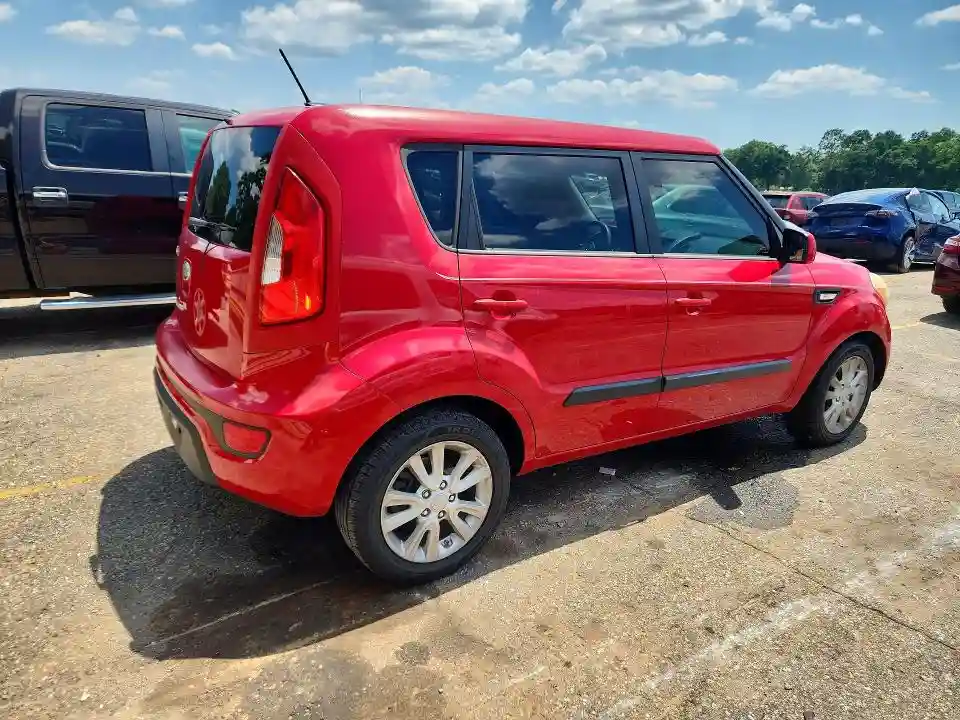 KNDJT2A58D7592438 2013 KIA SOUL-2