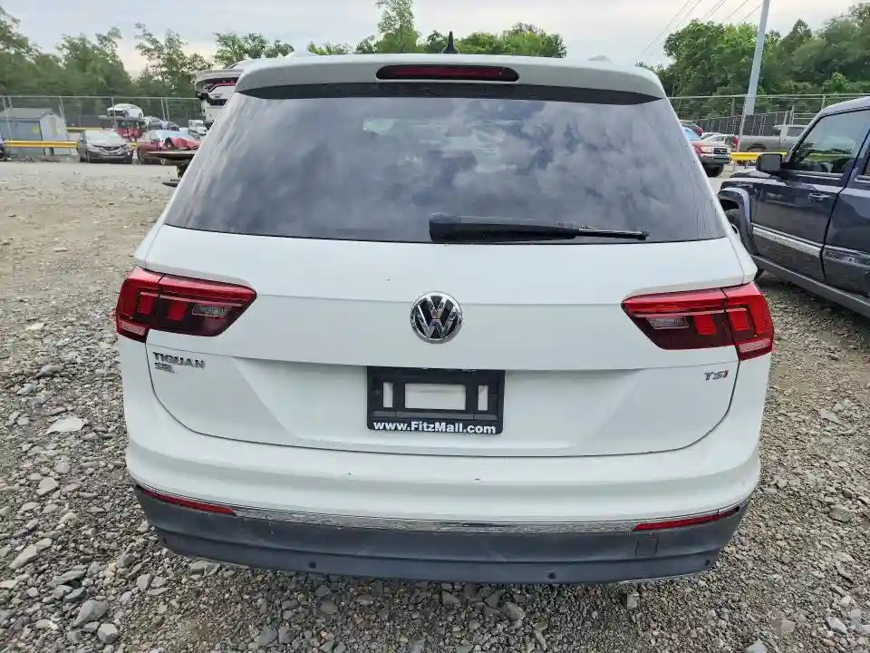 3VV5B7AX8JM045126 2018 VOLKSWAGEN TIGUAN-5