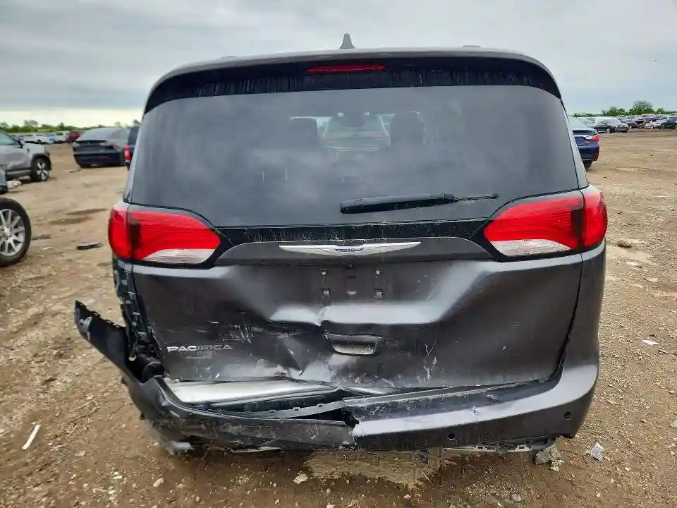 2C4RC1EG1JR257329 2018 CHRYSLER PACIFICA-5