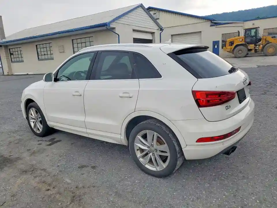 WA1EFCFS7GR021409 2016 AUDI Q3-1