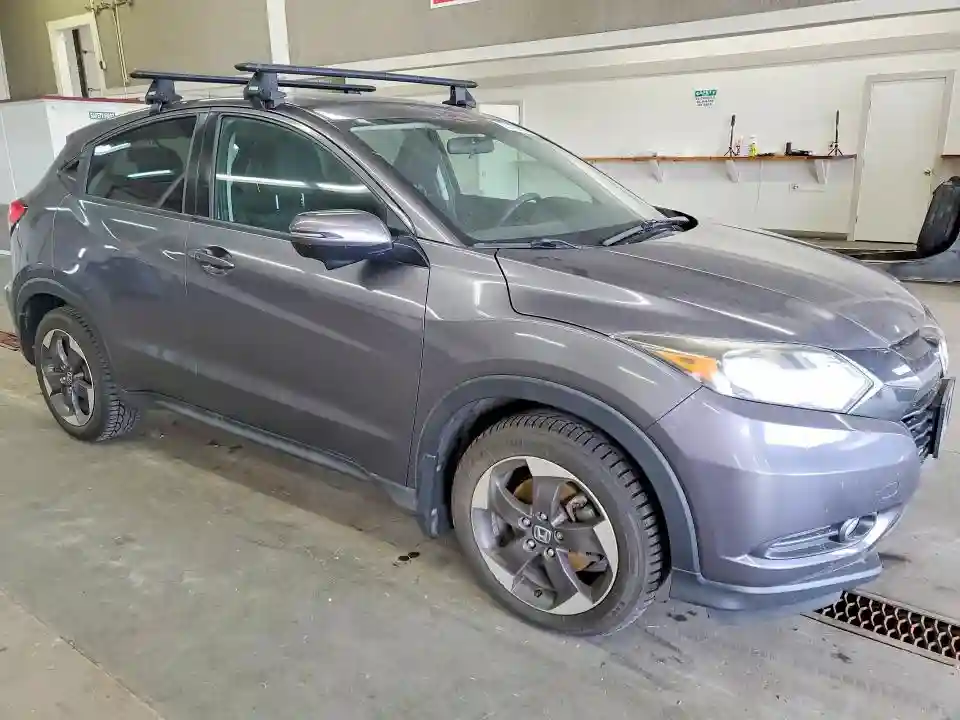 3CZRU6H57JM715302 2018 HONDA HR-V-3