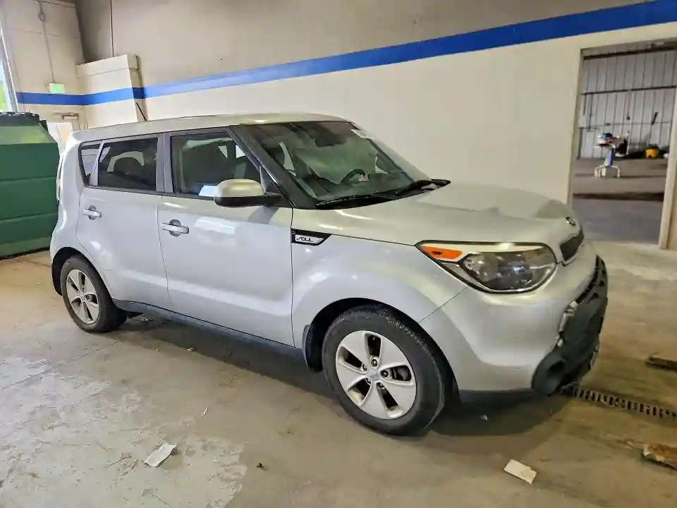KNDJN2A25G7818665 2016 KIA SOUL BASE-3