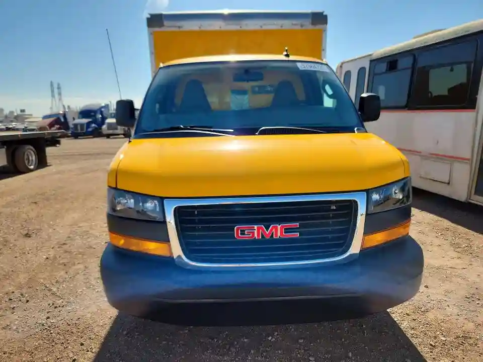 1GD07RFP7P1116266 2023 GMC SAVANA-4