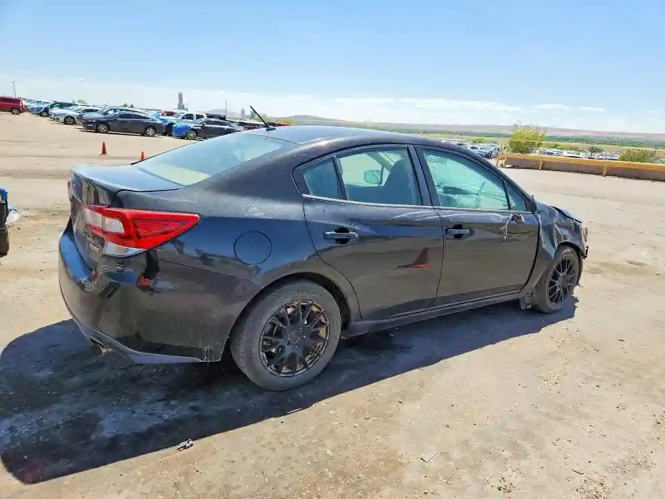 4S3GKAA65H3613839 2017 SUBARU IMPREZA-2