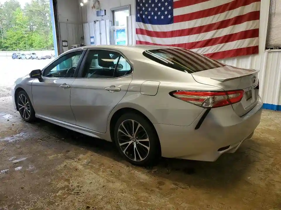 4T1B11HK9JU093091 2018 TOYOTA CAMRY-1