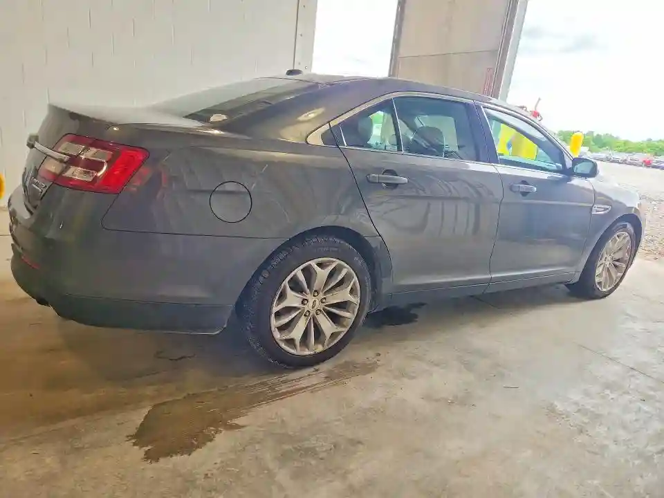 1FAHP2F80JG109824 2018 FORD TAURUS-2