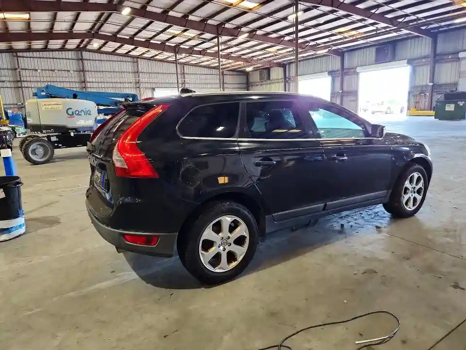 YV4952DLXD2407890 2013 VOLVO XC60-2