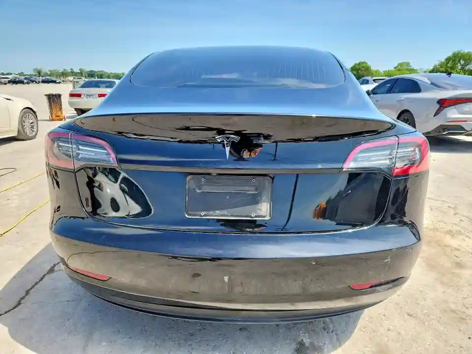 5YJ3E1EA0NF285846 2022 TESLA MODEL 3-5