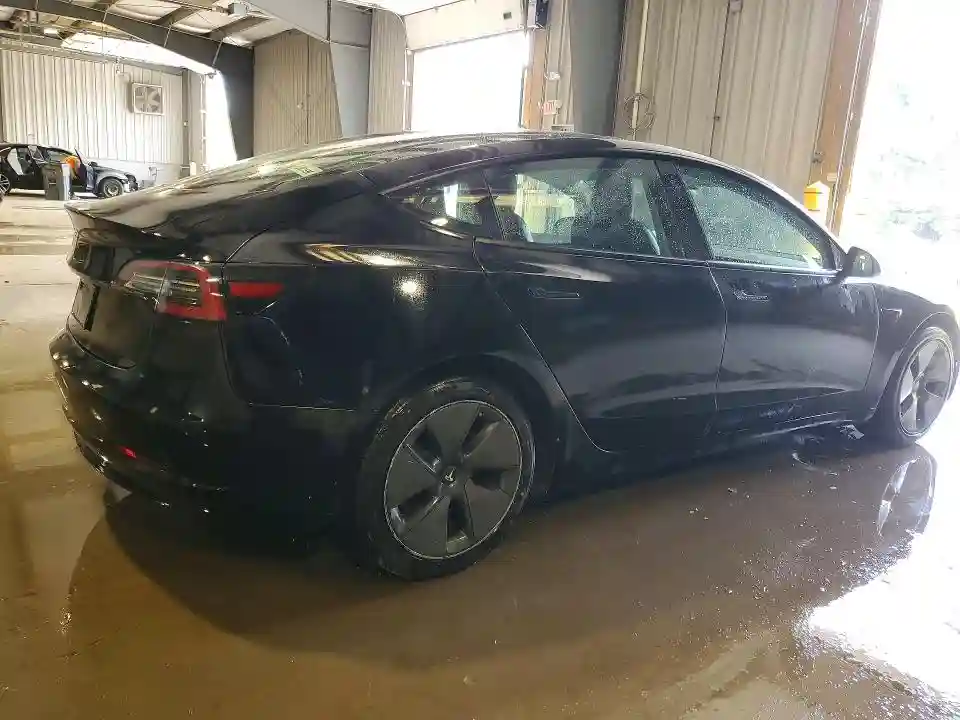 5YJ3E1EA5NF370553 2022 TESLA MODEL 3-2