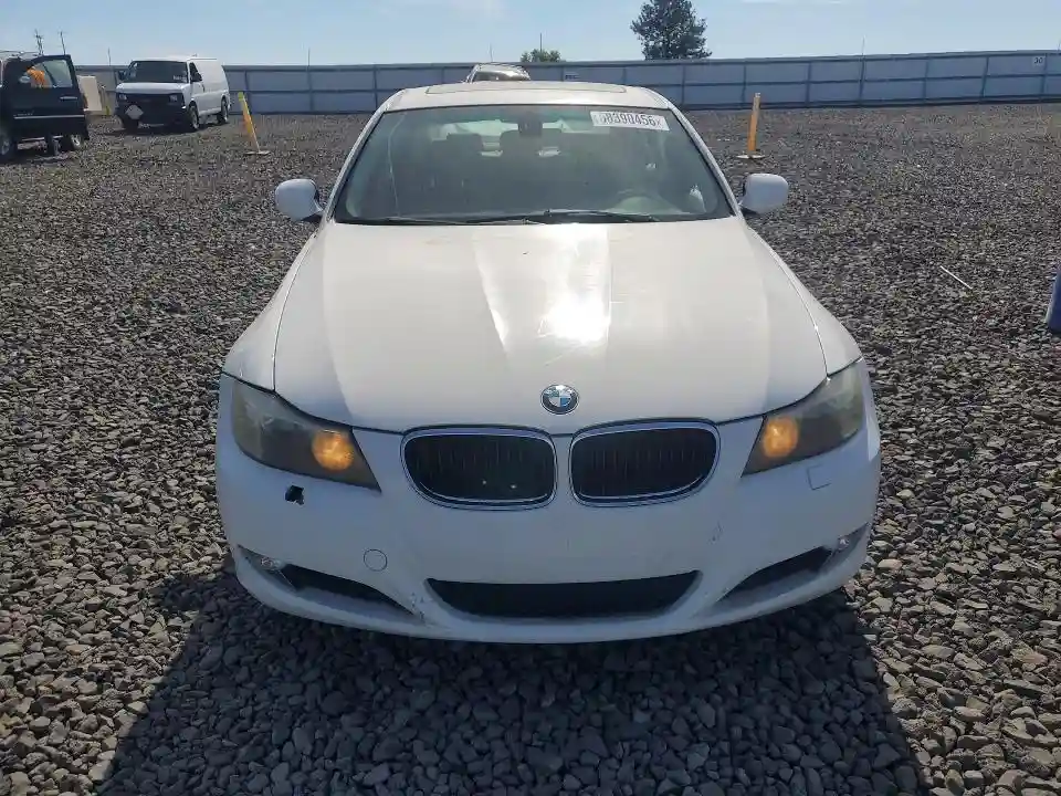 WBAPK5G59BNN24385 2011 BMW 3 SERIES-4