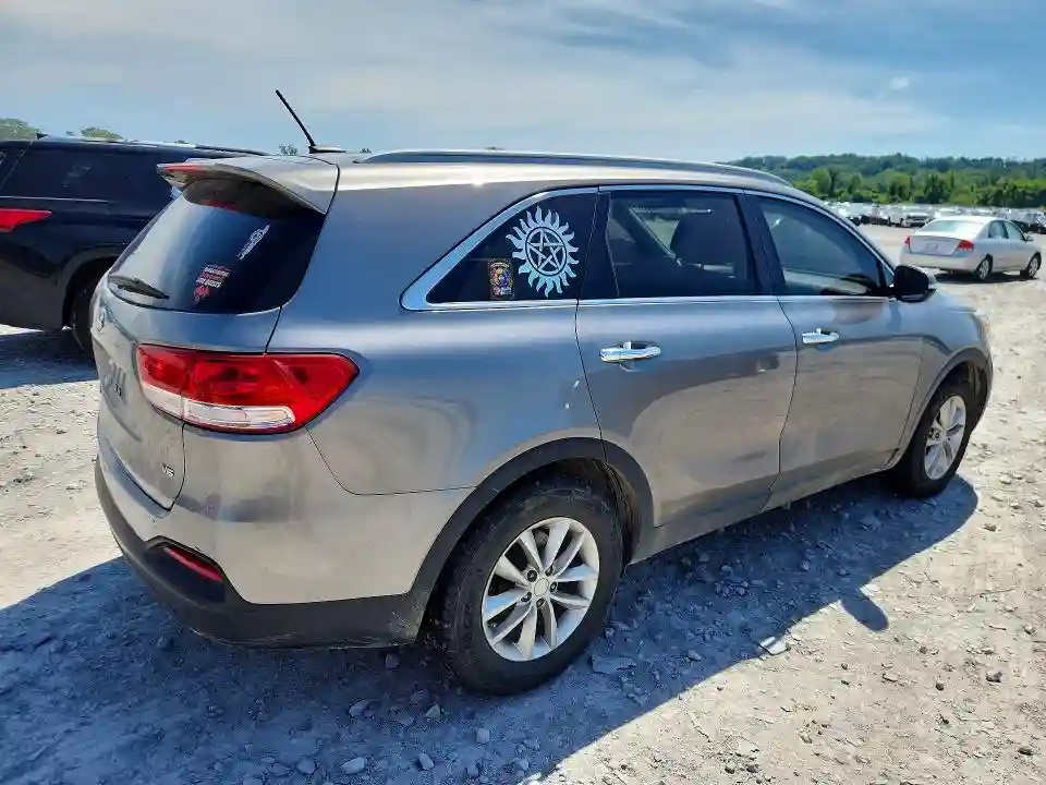 5XYPG4A53HG275315 2017 KIA SORENTO-2