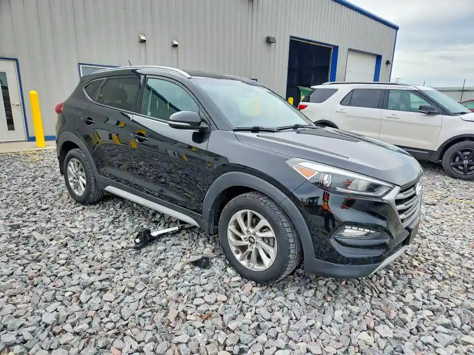 KM8J3CA23HU576503 2017 HYUNDAI TUCSON-3