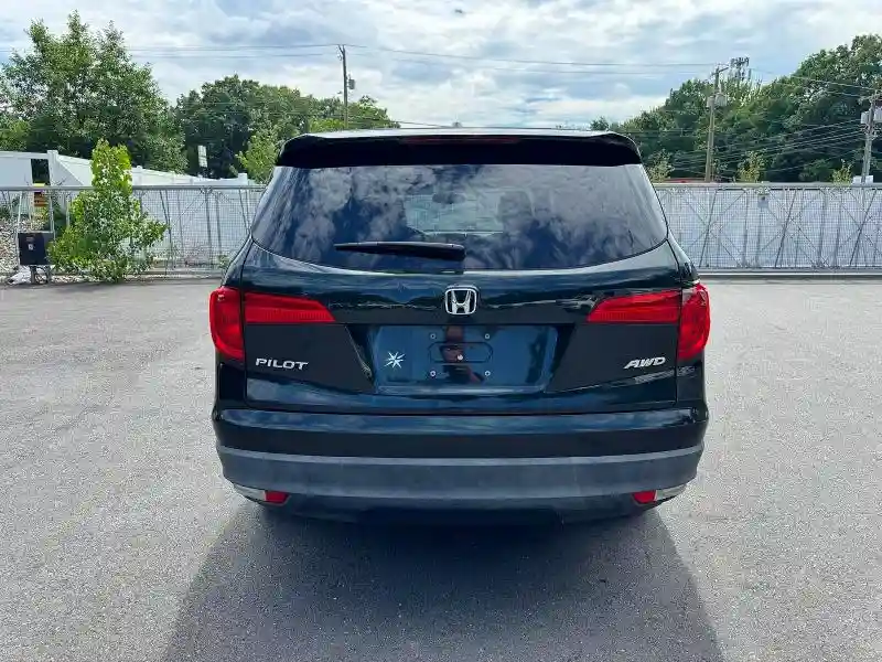 5FNYF6H57JB012590 2018 HONDA PILOT-4
