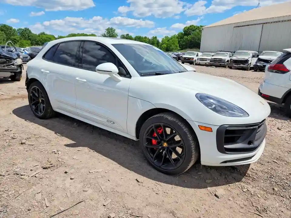 WP1AF2A57RLB55079 2024 PORSCHE MACAN-3
