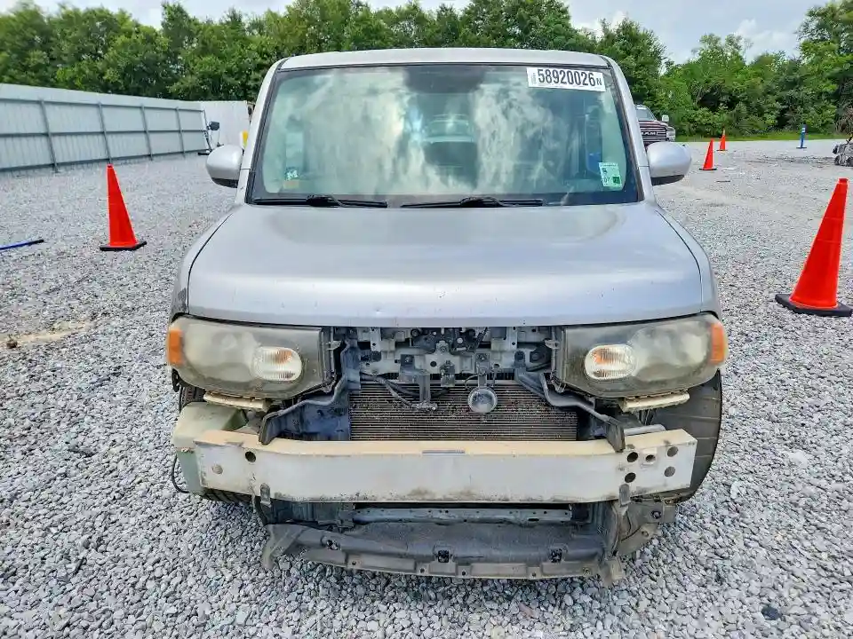 JN8AZ2KR9AT169827 2010 NISSAN CUBE-4