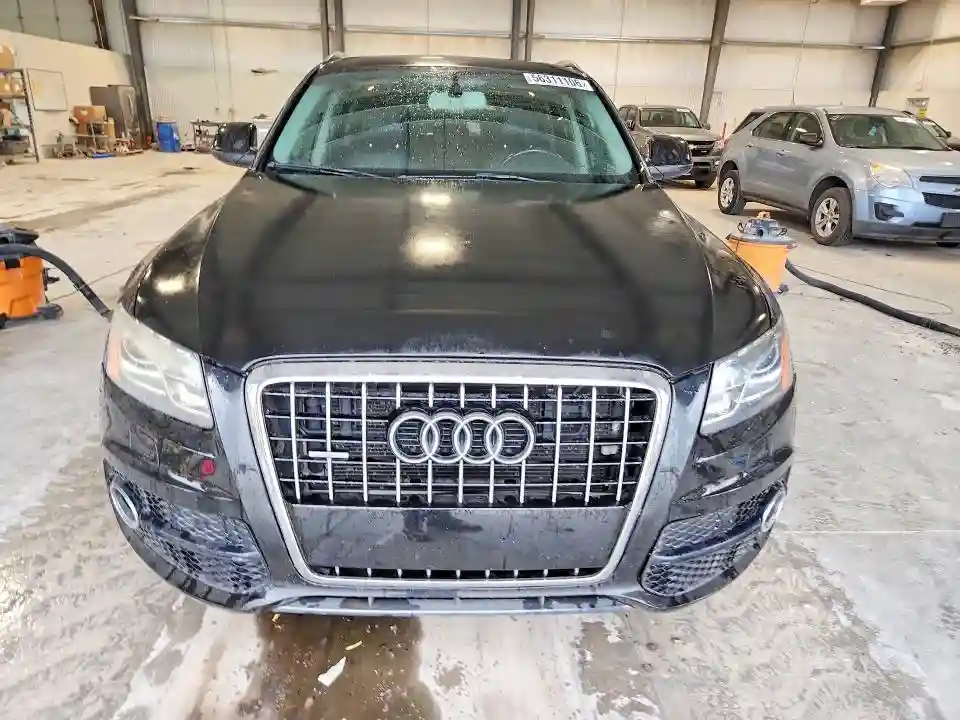 WA1DKAFP0BA076931 2011 AUDI Q5-4