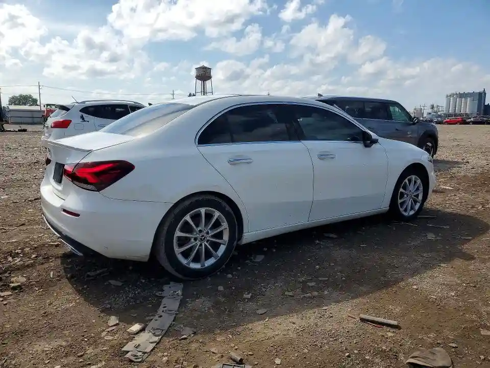 WDD3G4EB0KW001892 2019 MERCEDES-BENZ A-CLASS-2