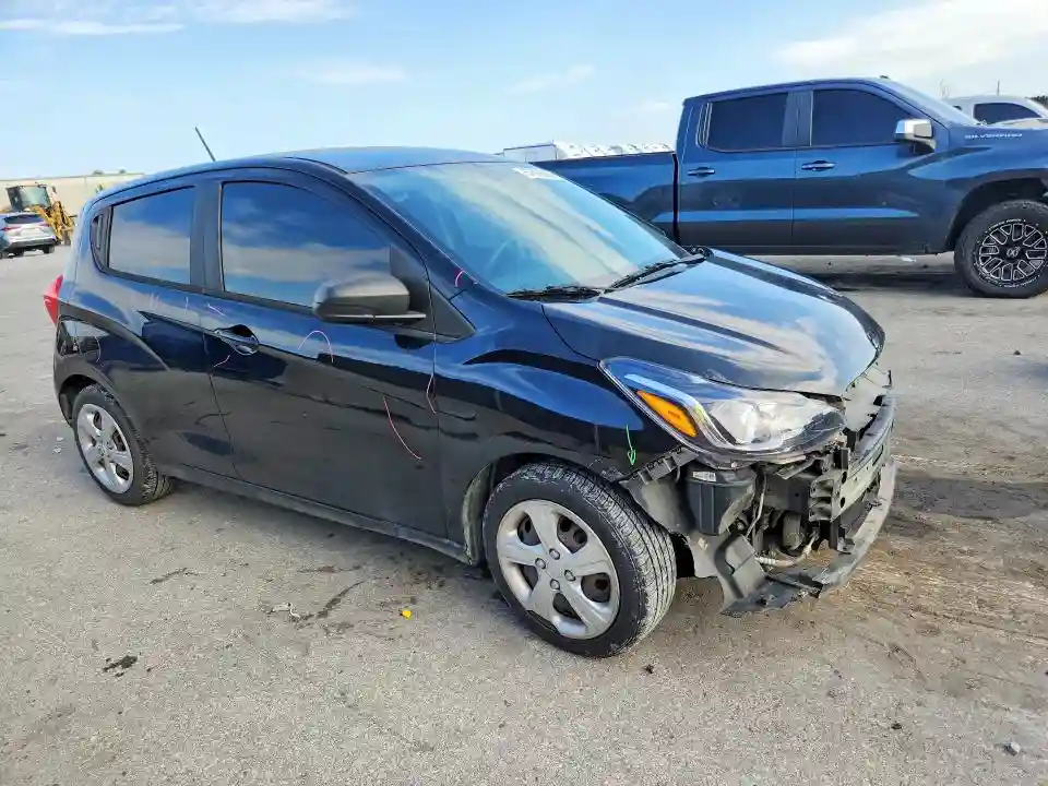 KL8CB6SA2KC819215 2019 CHEVROLET SPARK-3