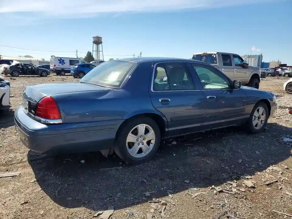2FABP7EV5BX132537 2011 FORD CROWN VIC-2
