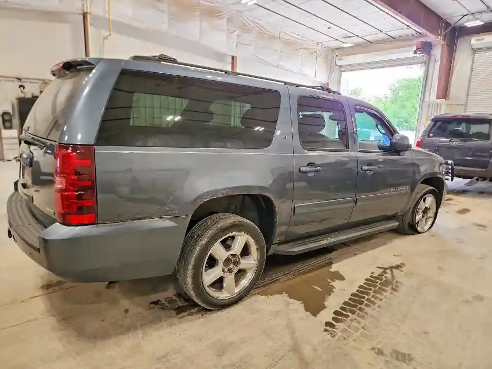 1GNUKJE3XAR200490 2010 CHEVROLET SUBURBAN-2