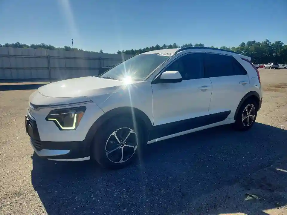 KNDCP3LE0R5155651 2024 KIA NIRO-0