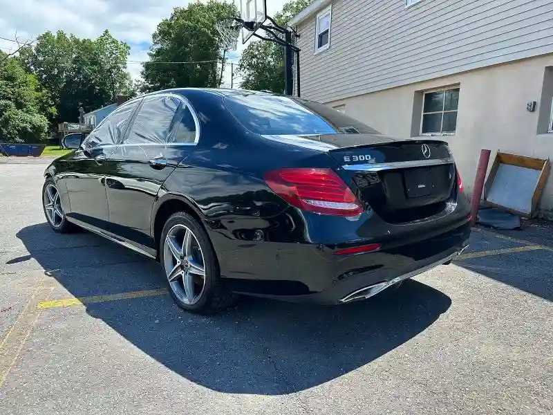 WDDZF4KB5KA511475 2019 MERCEDES-BENZ E-CLASS-1
