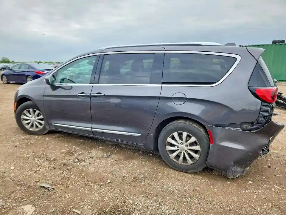 2C4RC1EG1JR257329 2018 CHRYSLER PACIFICA-1