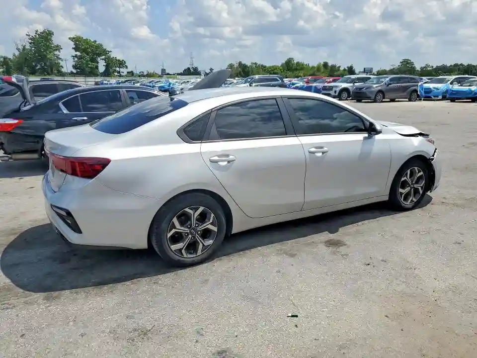 3KPF24AD5LE246471 2020 KIA FORTE LXS-2