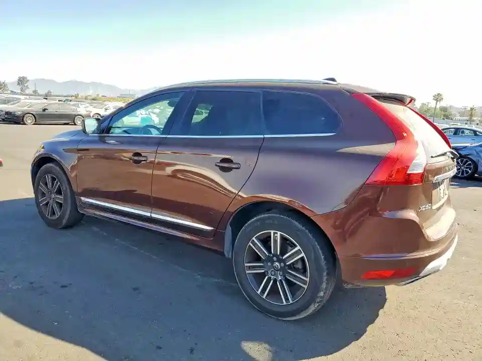 YV440MDR8H2225720 2017 VOLVO XC60-1